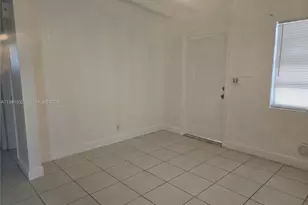 1645 Lauderdale Manor Dr, Fort Lauderdale, FL 33311 - Photo 11