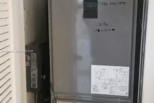 2620 NE 135th St, North Miami, FL 33181 - Photo 7