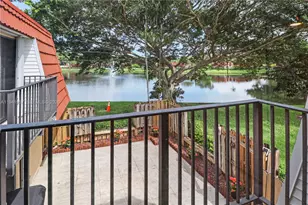 9977 NW 6th Ct, Plantation, FL 33324 - Photo 7