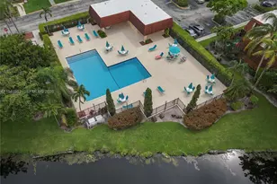 9977 NW 6th Ct, Plantation, FL 33324 - Photo 7