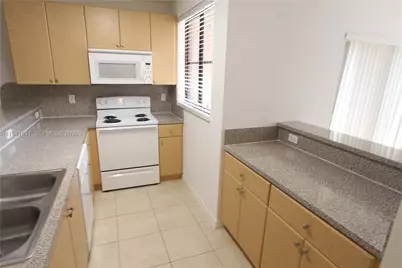 22821 SW 88 Pl #14-20, Cutler Bay, FL 33190 - Photo 7