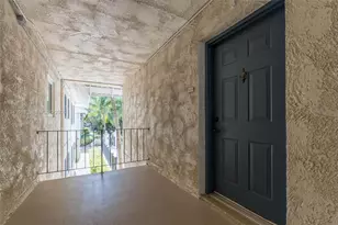 8605 SW 68th Ct, Pinecrest, FL 33156 - Photo 7