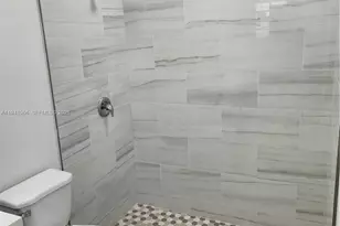 22065 Miami Ave, Unincorporated Dade County, FL 33170 - Photo 15