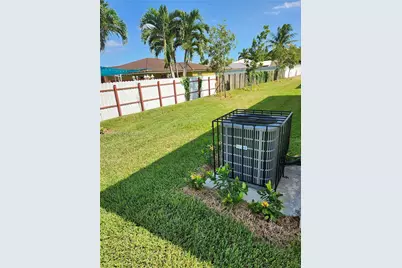 22065 Miami Ave, Unincorporated Dade County, FL 33170 - Photo 7