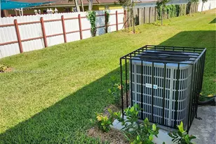 22065 Miami Ave, Unincorporated Dade County, FL 33170 - Photo 7