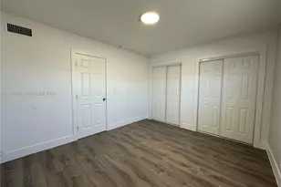 3660 NE 11th Ave, Oakland Park, FL 33334 - Photo 17