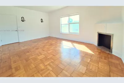 4035 N Meridian Ave #302, Miami Beach, FL 33140 - Photo 11