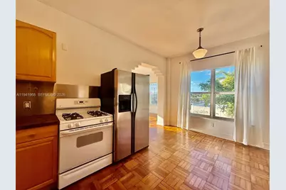 4035 N Meridian Ave #302, Miami Beach, FL 33140 - Photo 13