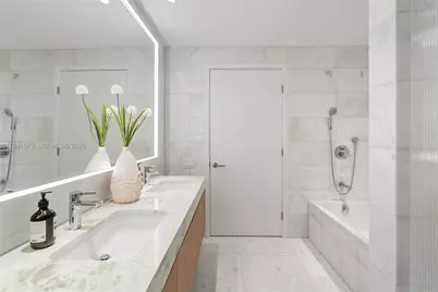 500 Alton Rd #2101/02, Miami Beach, FL 33139 - Photo 17