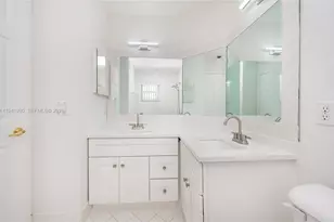 2296 NW 171st Terrace, Pembroke Pines, FL 33028 - Photo 21