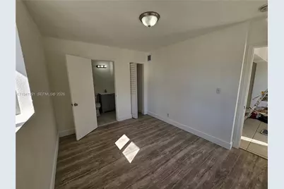 5621 Cleveland St, Hollywood, FL 33021 - Photo 9