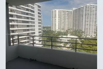 [Address not provided], Hallandale Beach, FL 33009 - Photo 11