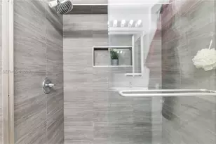 3889 Tree Top Dr, Weston, FL 33332 - Photo 29