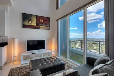 60 SW 13th St #4211, Miami, FL 33130 - Photo 3