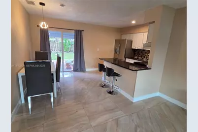 6270 NW 14th St, Sunrise, FL 33313 - Photo 3