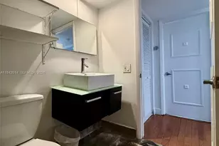 1605 Bay Rd, Miami Beach, FL 33139 - Photo 23