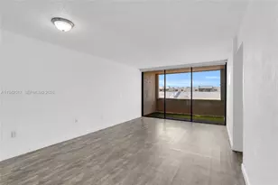 10400 SW 108th Ave, Miami, FL 33176 - Photo 7