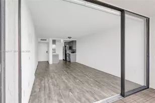 10400 SW 108th Ave, Miami, FL 33176 - Photo 9