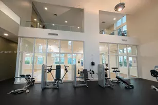 1900 N Bayshore Dr, Miami, FL 33132 - Photo 27