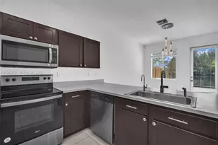 20876 NW 9th Path, Miami Gardens, FL 33169 - Photo 9