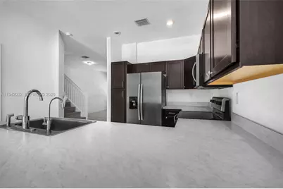 20876 NW 9th Path #20876, Miami Gardens, FL 33169 - Photo 11