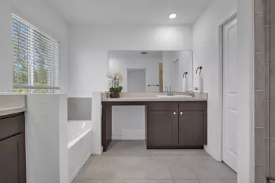 20876 NW 9th Path #20876, Miami Gardens, FL 33169 - Photo 17