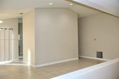 1521 NW 105th Ave, Plantation, FL 33322 - Photo 9