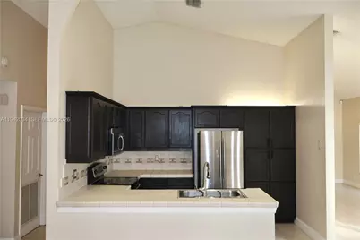 1521 NW 105th Ave, Plantation, FL 33322 - Photo 3