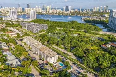 16950 W Dixie Hwy #330, North Miami Beach, FL 33160 - Photo 21