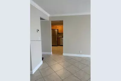 20400 W Country Club Dr #812, Aventura, FL 33180 - Photo 13