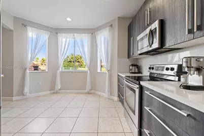 16301 SW 70th St, Miami, FL 33193 - Photo 11