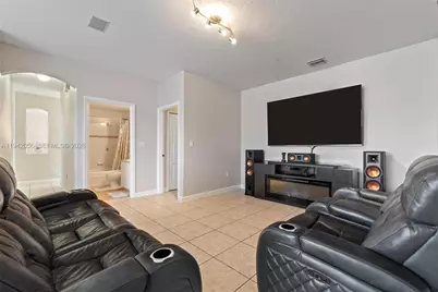 16301 SW 70th St, Miami, FL 33193 - Photo 19