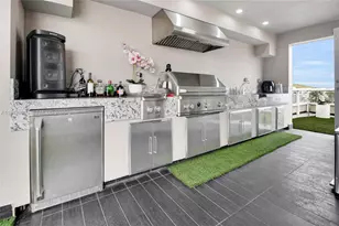 6405 NW 105th Ct, Doral, FL 33178 - Photo 25