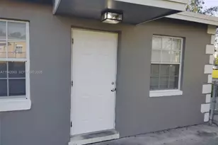 304 NW 6th Ave, Boynton Beach, FL 33435 - Photo 1