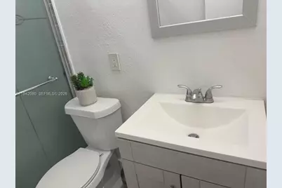 412 W 15th St, Hialeah, FL 33010 - Photo 23