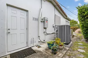 20610 NE 22nd Ct, Miami, FL 33180 - Photo 49