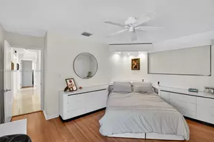 20610 NE 22nd Ct, Miami, FL 33180 - Photo 23