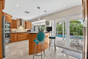 20610 NE 22nd Ct, Miami, FL 33180 - Photo 11