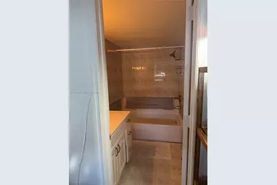 9421 Fontainebleau Blvd #204, Miami, FL 33172 - Photo 13