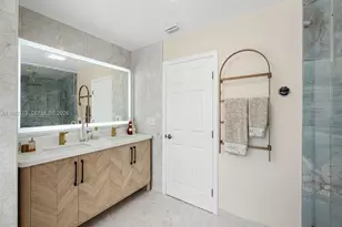 12585 SW 9th Pl, Davie, FL 33325 - Photo 25