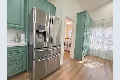 12585 SW 9th Pl, Davie, FL 33325 - Photo 13