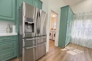 12585 SW 9th Pl, Davie, FL 33325 - Photo 13