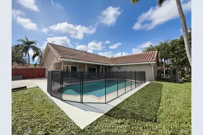 12585 SW 9th Pl, Davie, FL 33325 - Photo 39