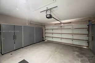 12585 SW 9th Pl, Davie, FL 33325 - Photo 15