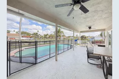 12585 SW 9th Pl, Davie, FL 33325 - Photo 43