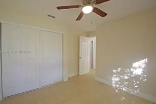 7525 SW 7th Pl, North Lauderdale, FL 33068 - Photo 17