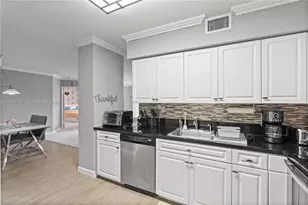 3600 Mystic Pointe Dr, Aventura, FL 33180 - Photo 7