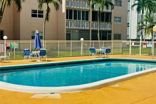 420 NE 12th Ave, Hallandale Beach, FL 33009 - Photo 3