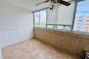 420 NE 12th Ave, Hallandale Beach, FL 33009 - Photo 15