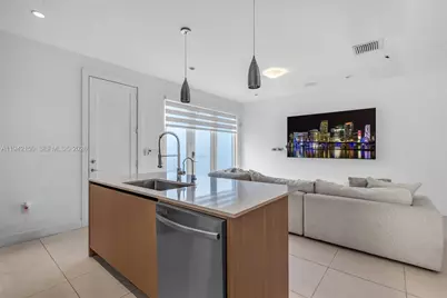 6348 NW 104th Ct, Doral, FL 33178 - Photo 17